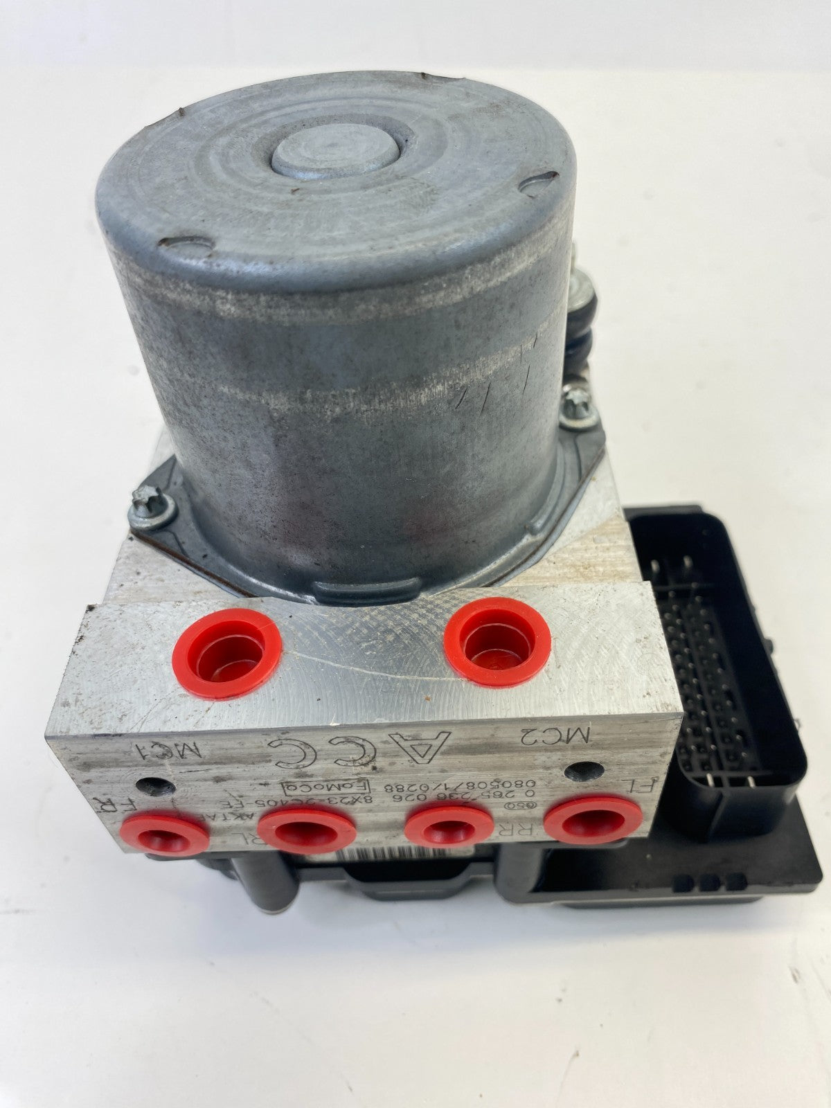 2009 2010 Jaguar XF 4.2L A/T RWD ABS Anti Lock Brake Pump Module 8X23-2C405-FE