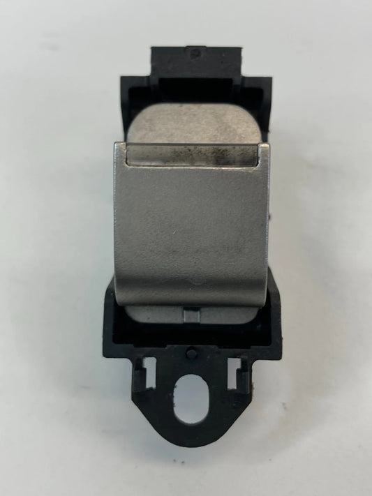 2009-2015 JAGUAR XF REAR RIGHT DOOR POWER WINDOW CONTROL SWITCH 8X23-14717-AB