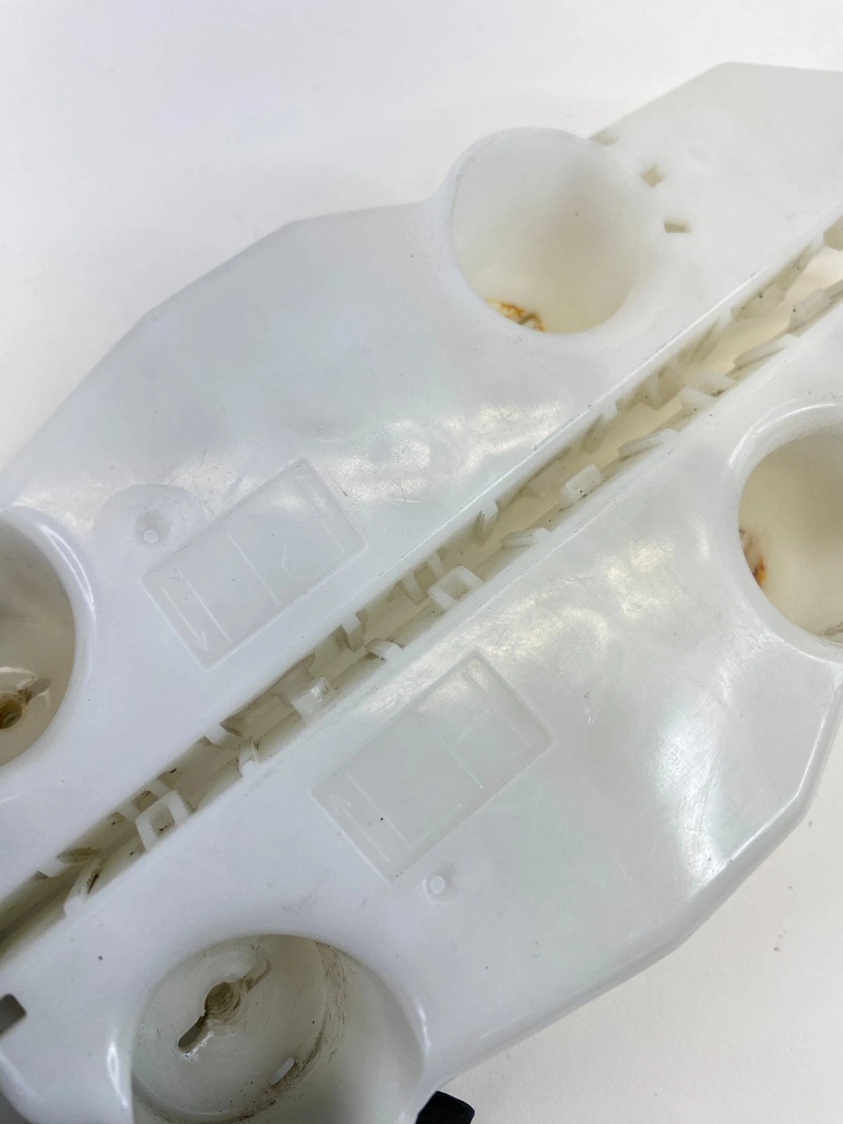 13-15 Nissan Sentra Front Left & Right Bumper Retainer Bracket Support Pair Set