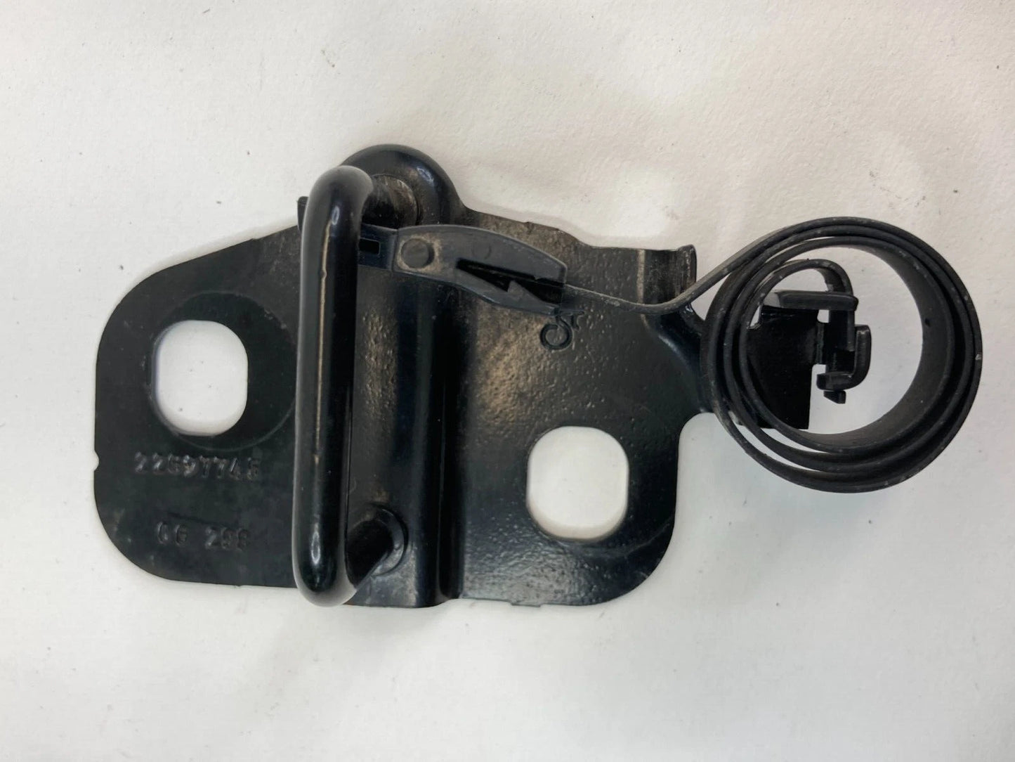 05-10 CHEVY COBALT COUPE REAR TRUNK DECK LID LIFTGATE LATCH STRIKER 22697745 OEM