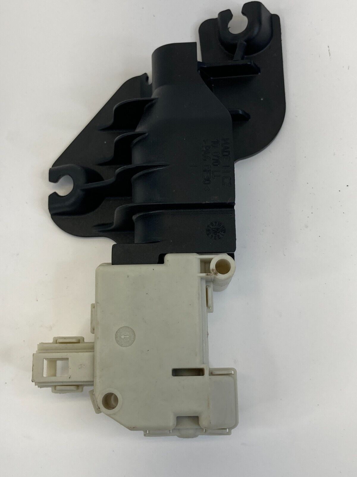 05-11 Audi A6 Quattro Glove Box Door Release Actuator Motor Unit 3B0959782A OEM