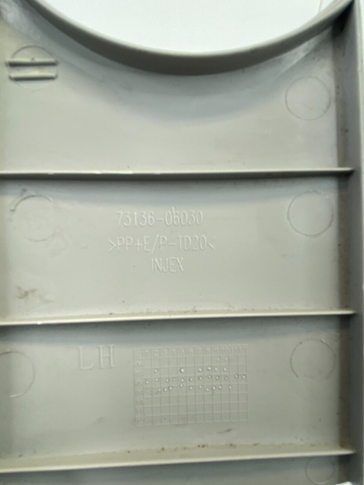 09-13 Toyota Corolla Left Driver Seat Belt B Pillar Adjuster Cover 73136-06030