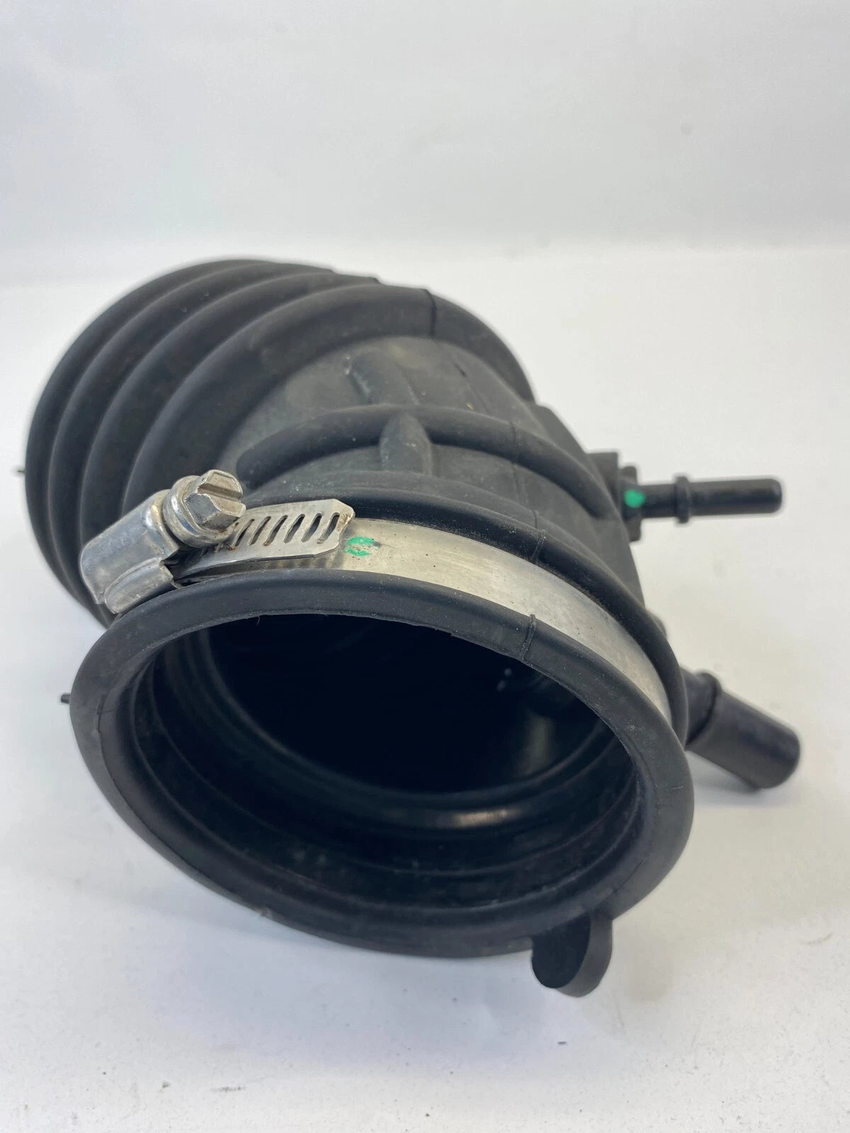 2012-2018 FORD FOCUS SEDAN 2.0L L4 AIR INTAKE HOSE TUBE DUCT BV61-9C623-A OEM