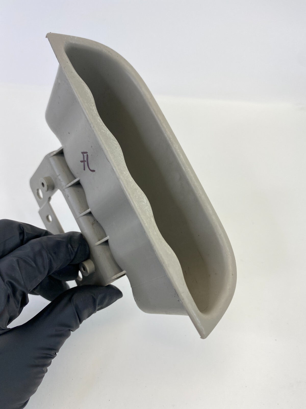 2003 2004 2005 Suzuki XL-7 Front Left Side Door Pull Handle Pocket Bezel OEM