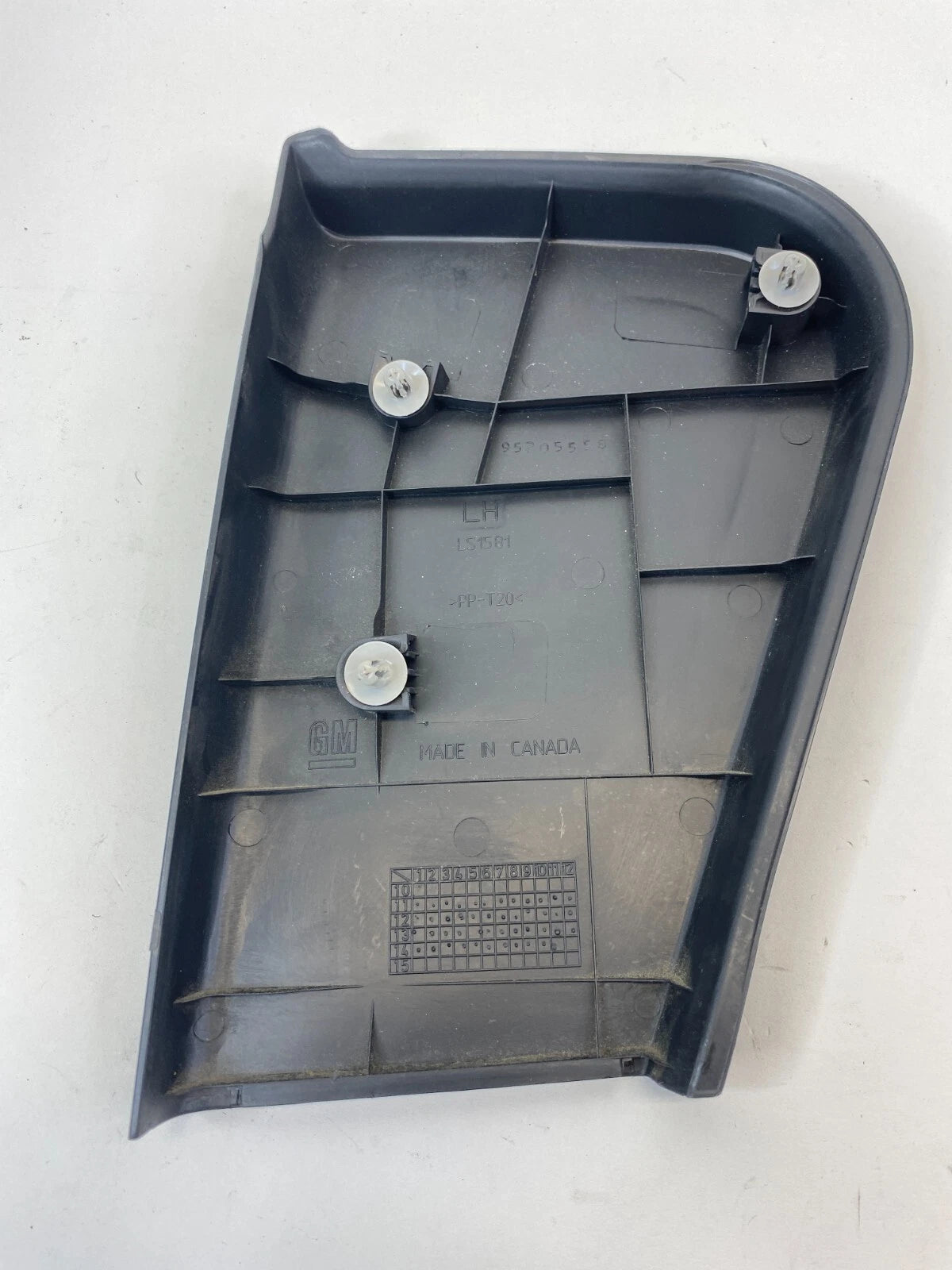 2012-2019 CHEVROLET SONIC HATCHBACK REAR LEFT DOOR UPPER COVER TRIM 95205558 OEM
