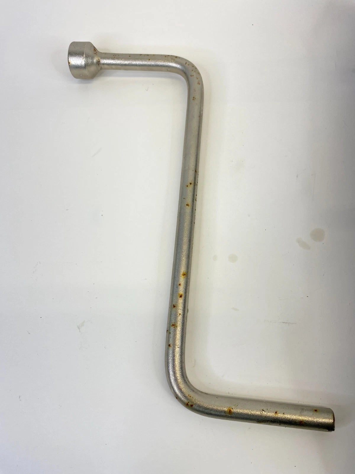 01 02 03 04 05 06 BMW 325i EMERGENCY SPARE TIRE JACK TOOL KIT LUG NUT WRENCH OEM