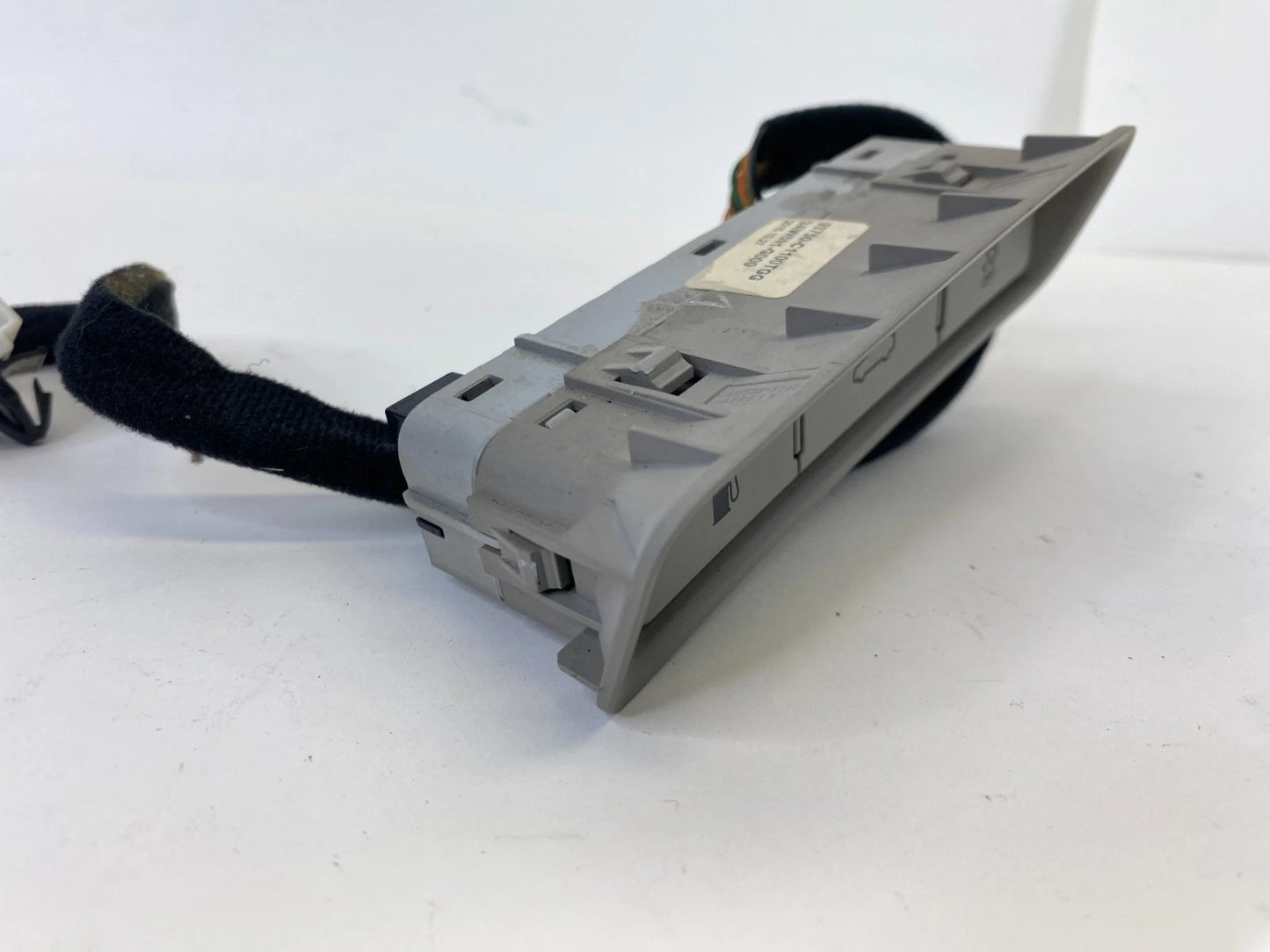 2015 16 17 18 2019 HYUNDAI SONATA TRUNK FUEL DOOR TRACTION CONTROL SWITCH PANEL