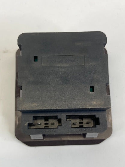 2011-2016 Buick Regal Center Console 120 Volt Power Outlet Receptacle 1333285