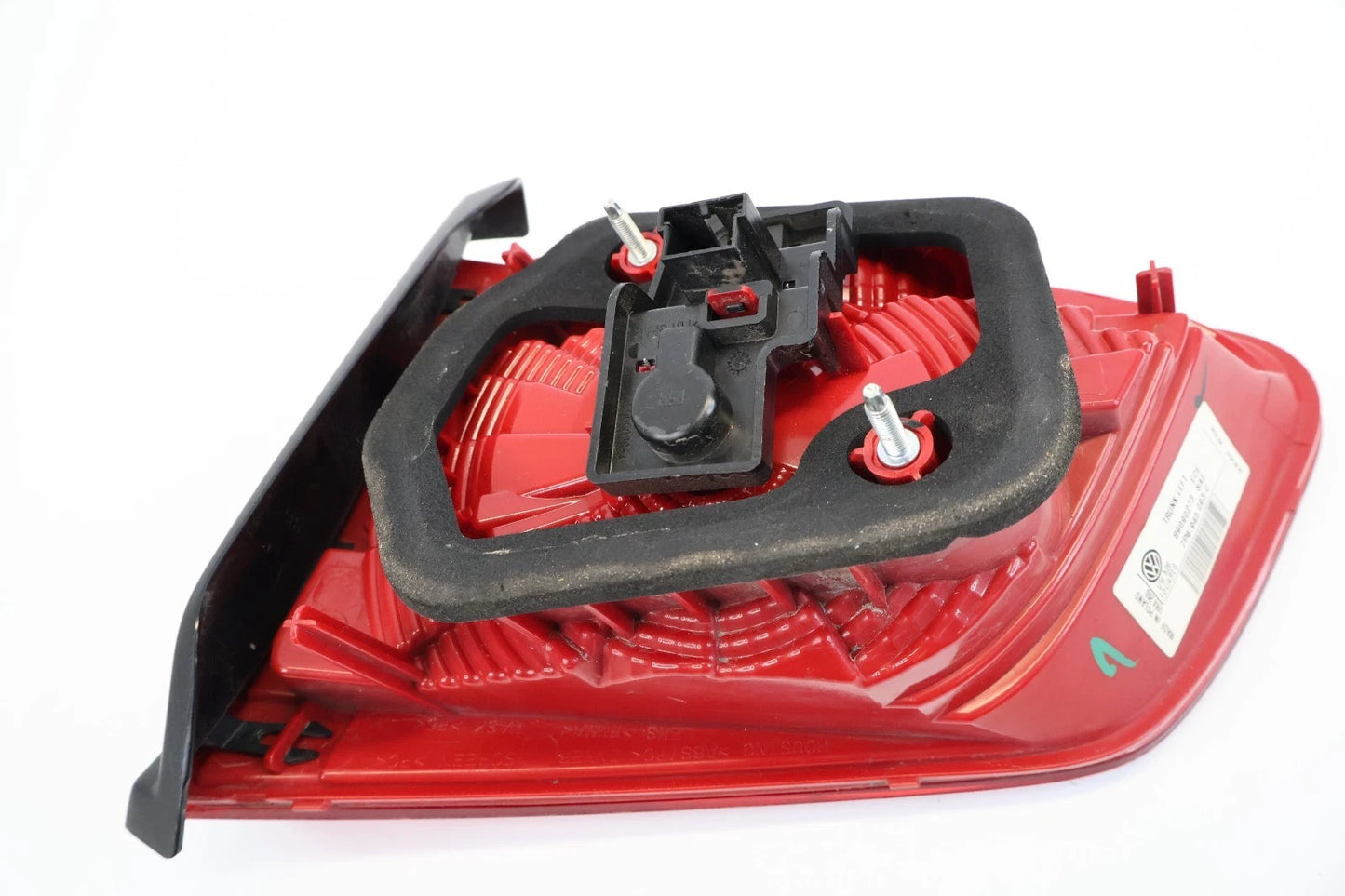 2011-2014 VW VOLKSWAGEN TOUAREG LEFT DRIVER TRUNK INNER TAILLIGHT 7P6-945-093-C