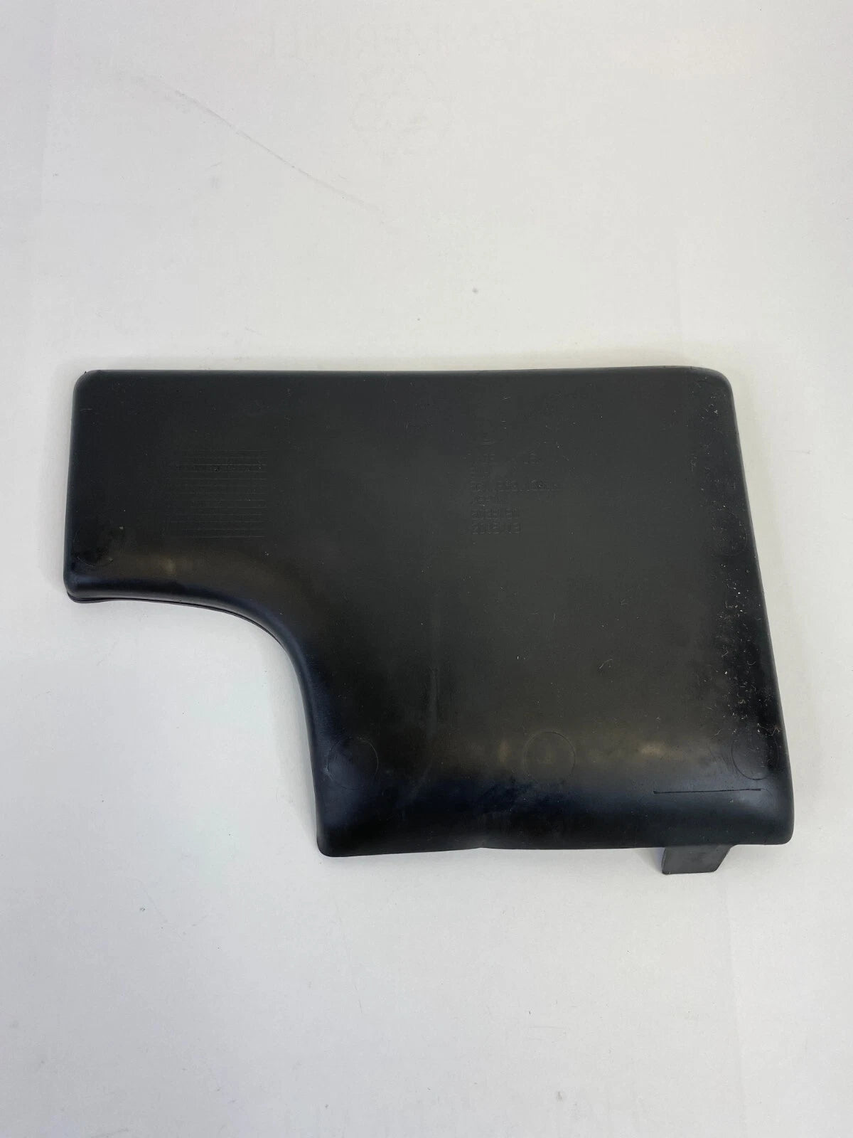 2012-2015 VW PASSAT REAR CENTER CONSOLE TRAY BIN RUBBER LINER MAT 561863136A