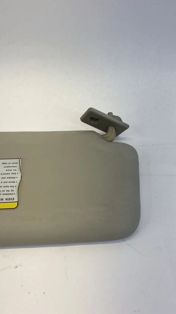 2014 2015 14 15 NISSAN VERSA NOTE LEFT DRIVER SIDE SUN VISOR SUNVISOR GRAY OEM