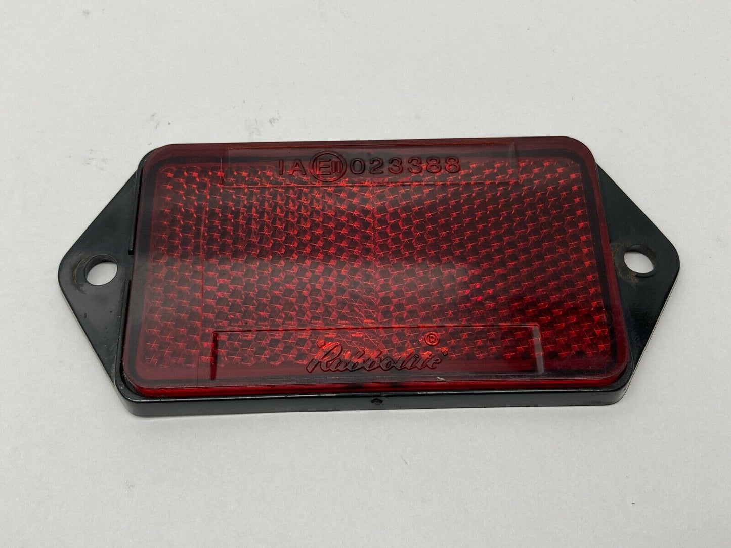 94 95 96 97 98 99 Land Rover Discovery Rear Gate Reflector E11023388 OEM