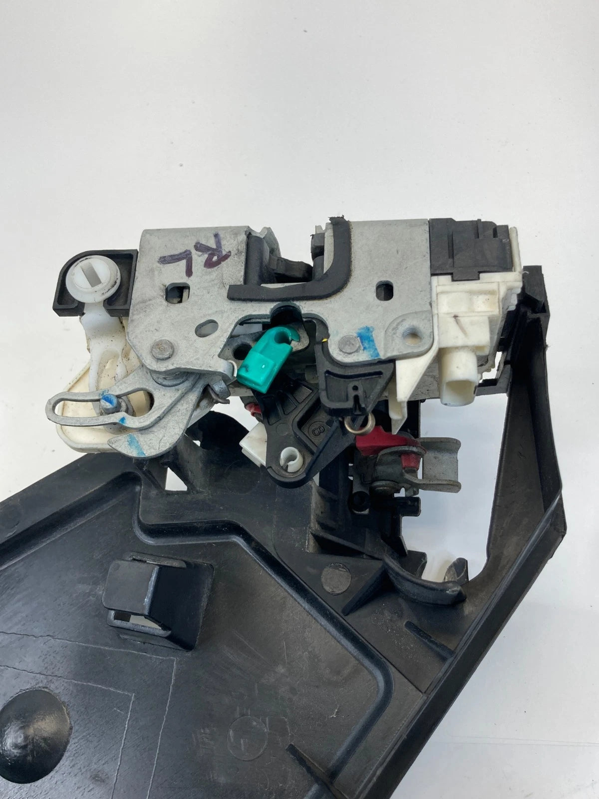 2008-2012 JEEP LIBERTY REAR LEFT DOOR LOCK LATCH RELEASE ACTUATOR 04589279AH