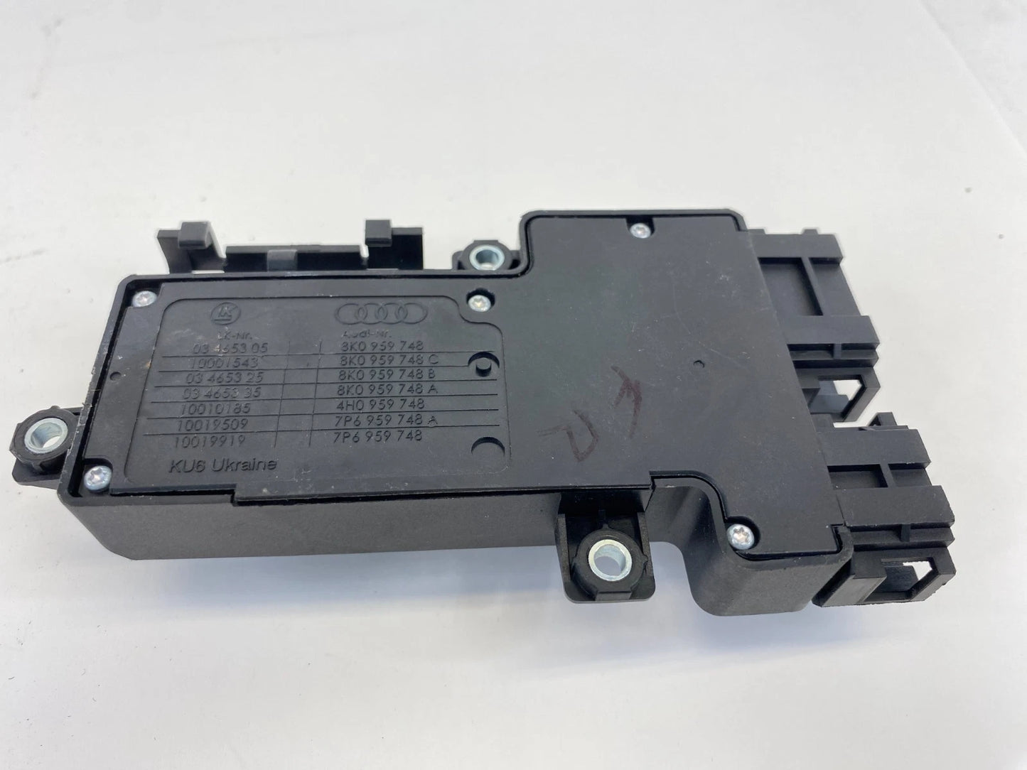 2009-2017 VOLKSWAGEN CC FRONT RIGHT POWER SEAT ADJUSTER SWITCH 8K0-959-748 OEM