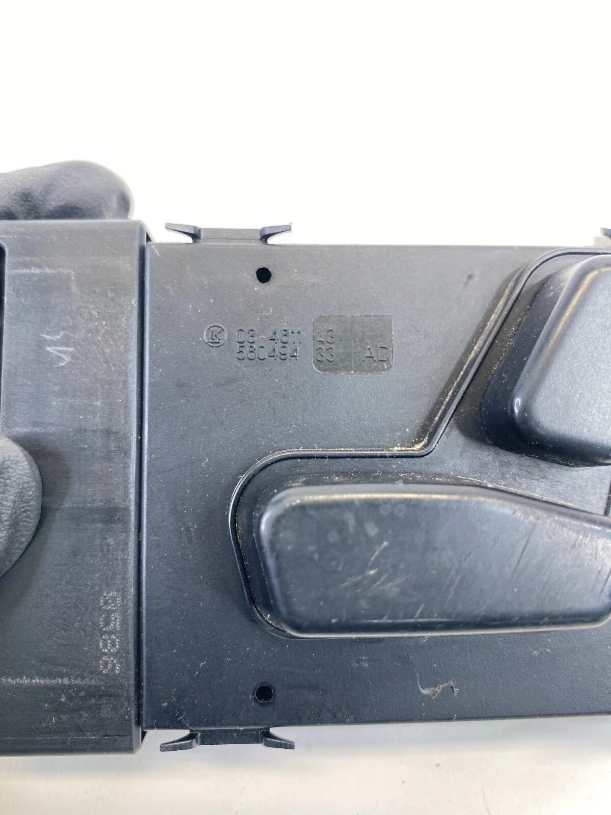 2005-2023 CHRYSLER 300 FRONT LEFT POWER SEAT ADJUSTER SWITCH 560494 OEM