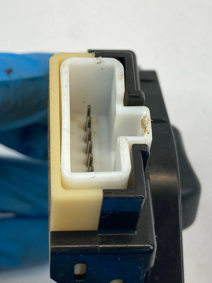 1990-1994 LEXUS LS400 FRONT RIGHT PASSENGER SEAT BELT ADJUSTMENT SWITCH 182497 R