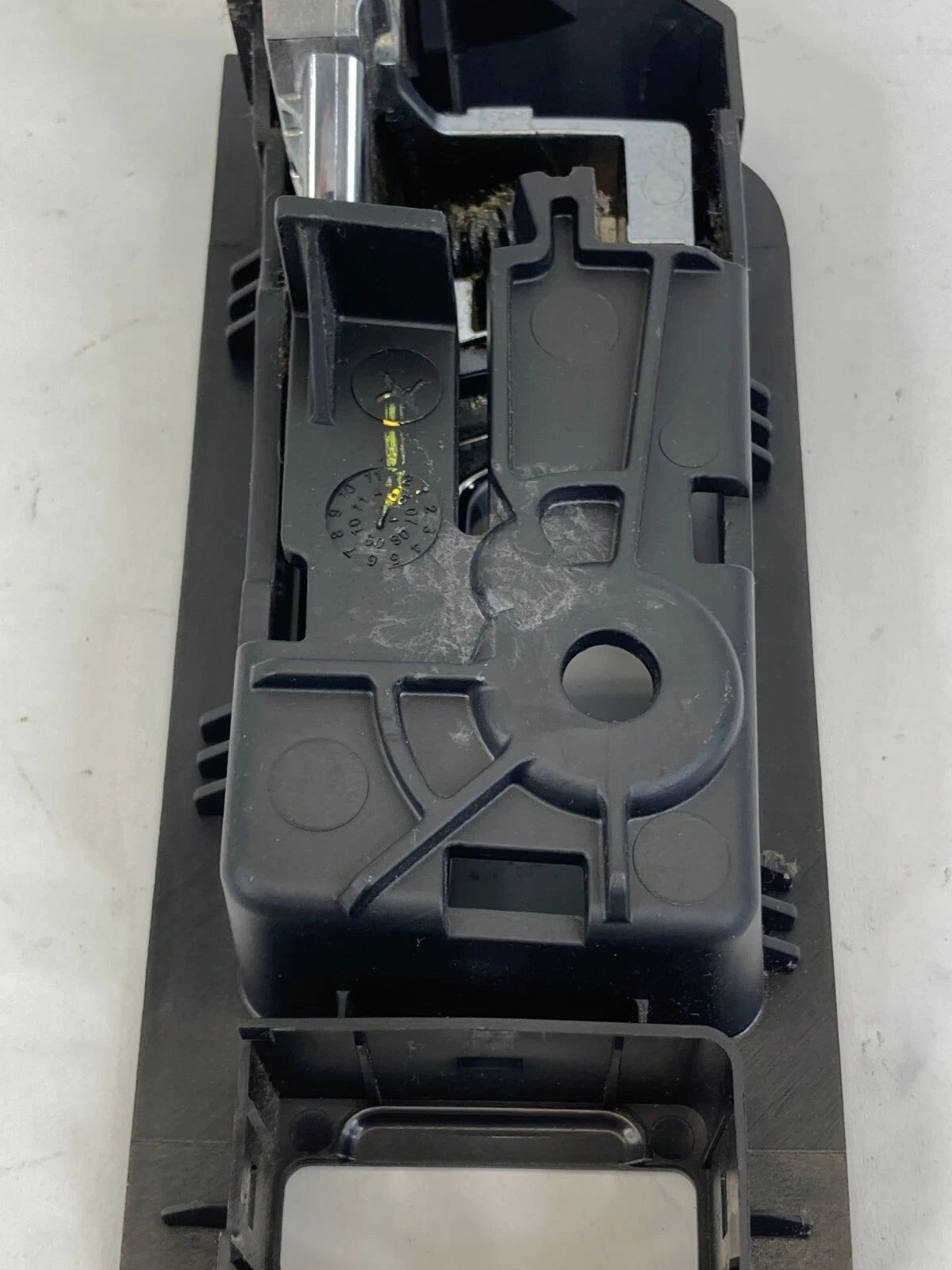 2008-2012 Ford Escape Front Right Side Interior Door Handle 8L84-7822600-A OEM