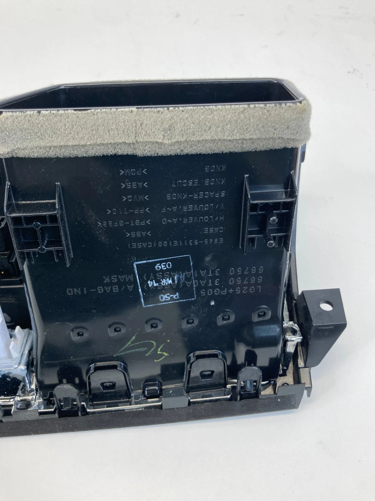 2013-2015 NISSAN ALTIMA DASH CENTER A/C AIR VENT GRILLE TRIM PANEL 687503TA0A