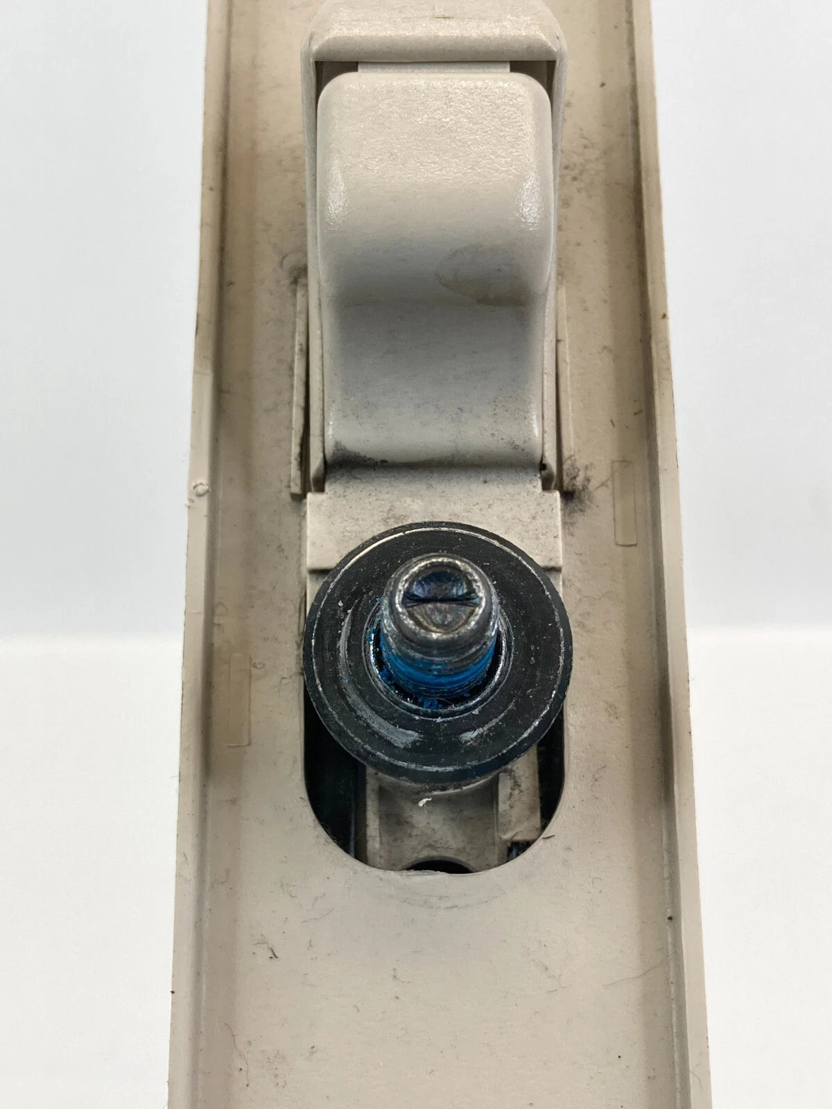 03-06 FORD EXPEDITION FRONT RIGHT SIDE SEAT BELT HEIGHT ADJUSTER F331100C OEM