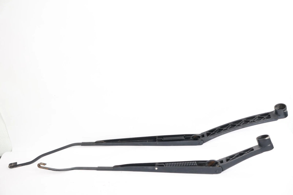 2014-2016 HYUNDAI ELANTRA FRONT RIGHT & LEFT WINDSHIELD WIPER ARMS PAIR SET OEM