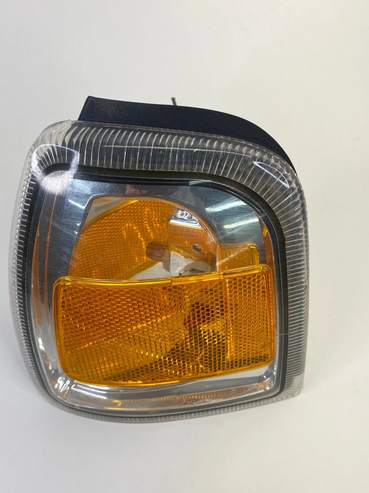 06-11 FORD RANGER FRONT LEFT DRIVER SIDE TURN SIGNAL LIGHT LAMP 1L5X-15A425-A
