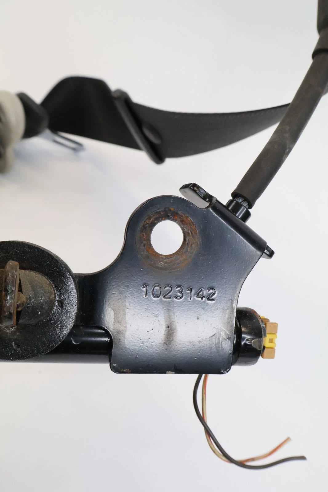 13-16 FORD FUSION FRONT RIGHT SEAT BELT RETRACTOR PRETENSIONER DG93-54612D64 OEM