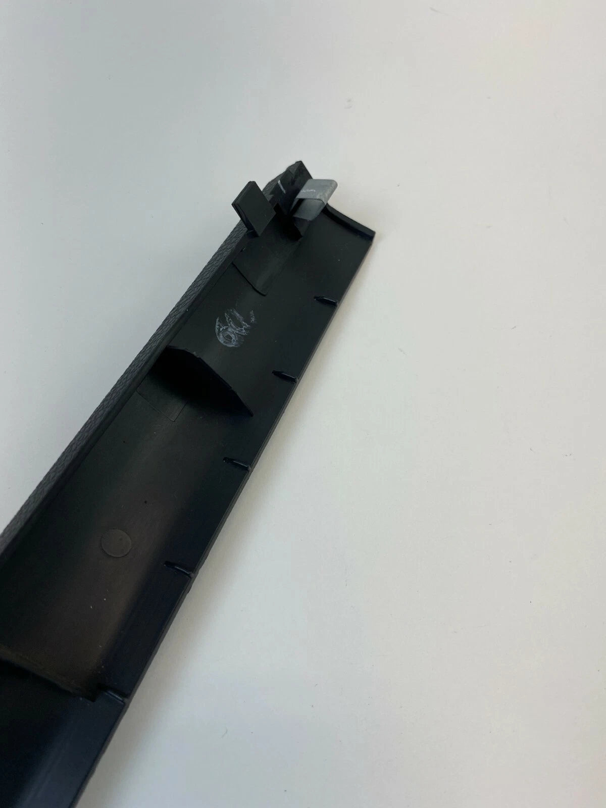 2005-2010 VOLKSWAGEN JETTA FRONT LEFT SIDE LOWER A PILLAR TRIM OEM 1K0868223