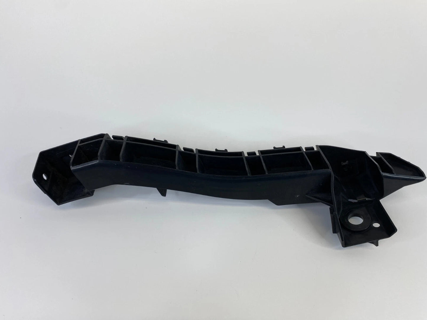 2009-2013 SUBARU FORESTER FRONT BUMPER RIGHT SIDE RETAINER BRACKET MOUNT OEM