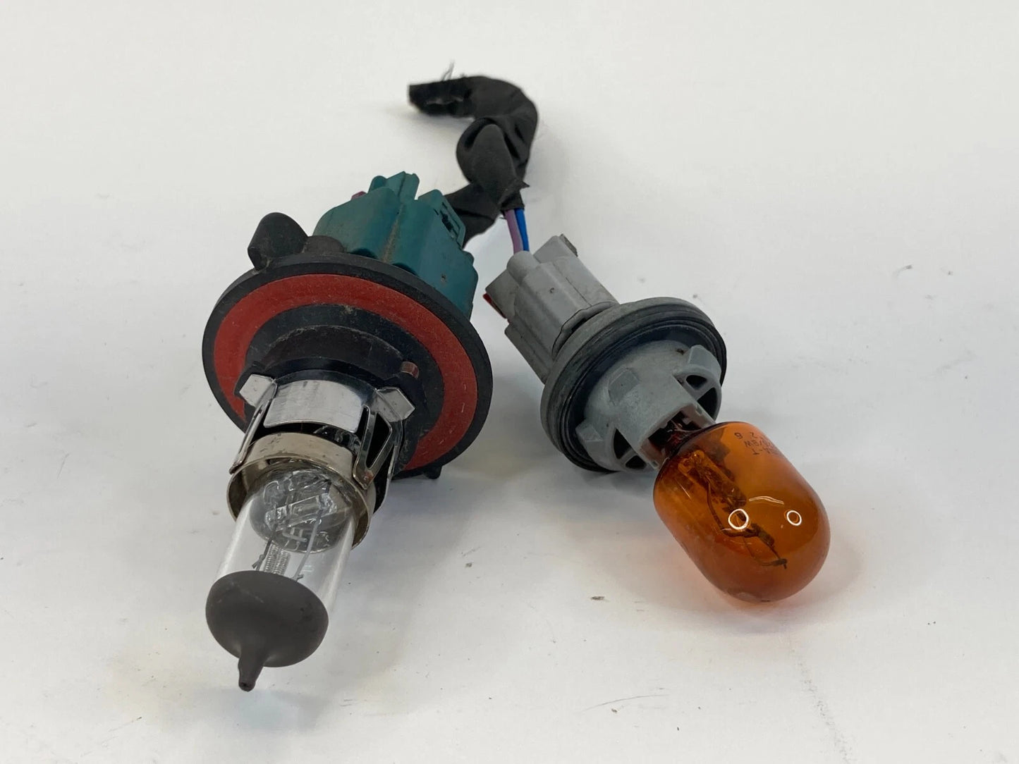 2012-2016 CHEVROLET CRUZE FRONT HEADLAMP HEADLIGHT WIRE WIRING BULB SOCKET OEM