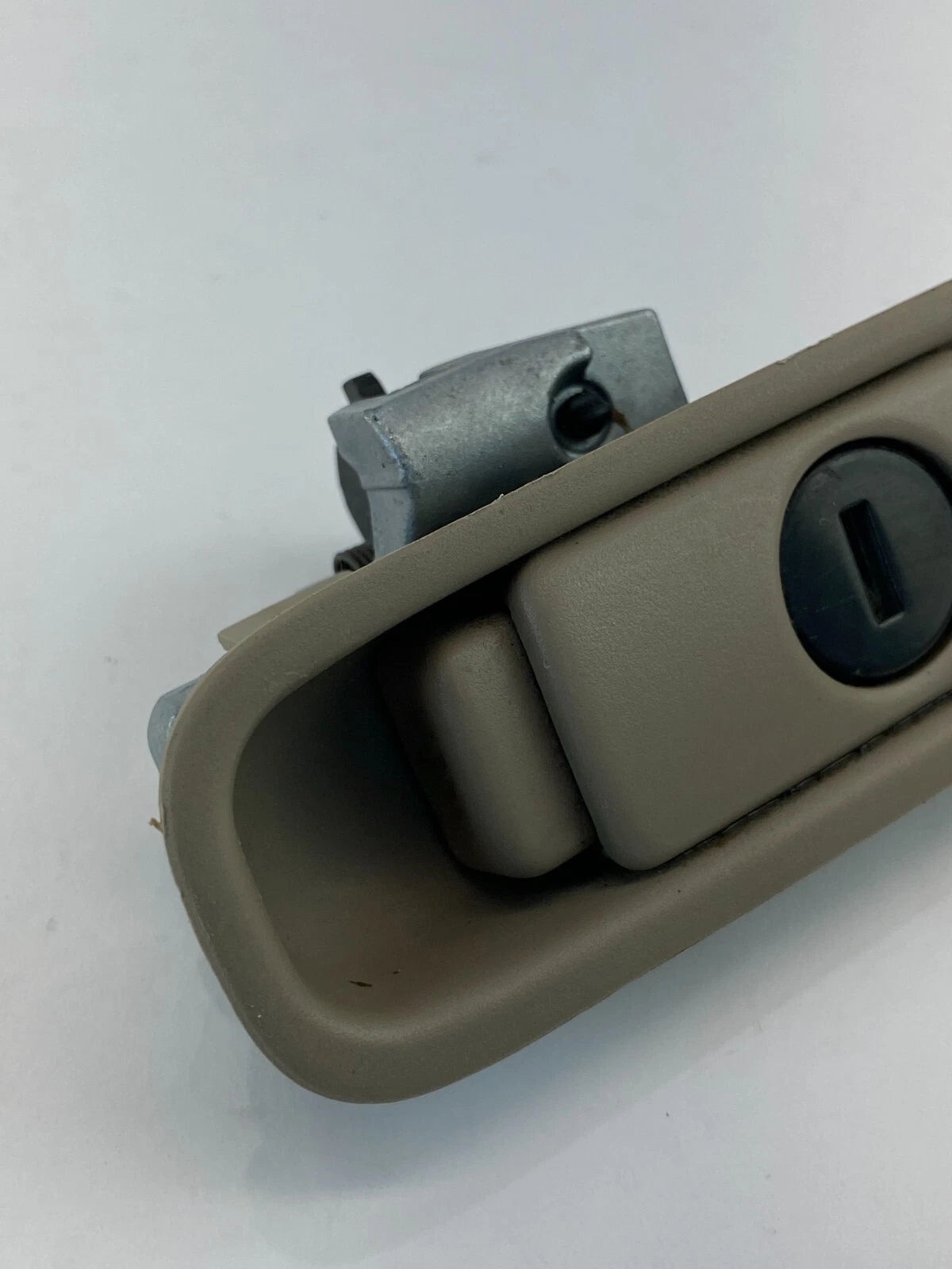 1998-2002 HONDA ACCORD SEDAN GLOVE BOX COMPARTMENT LATCH LOCK HANDLE ASSY OEM