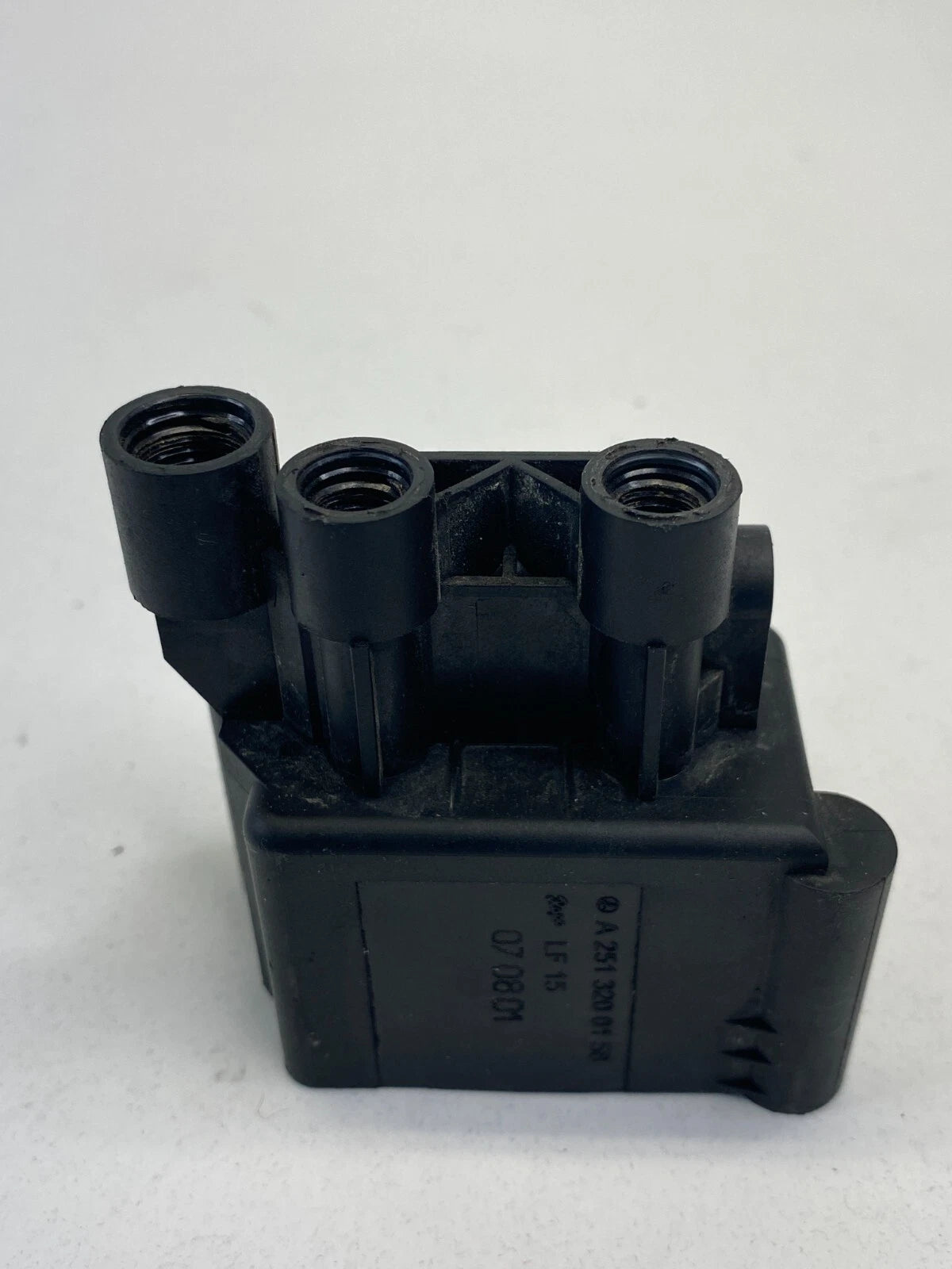 2006-2012 MERCEDES-BENZ R350 3.5L AIR SUSPENSION PNEUMATIC VALVE BLOCK OEM