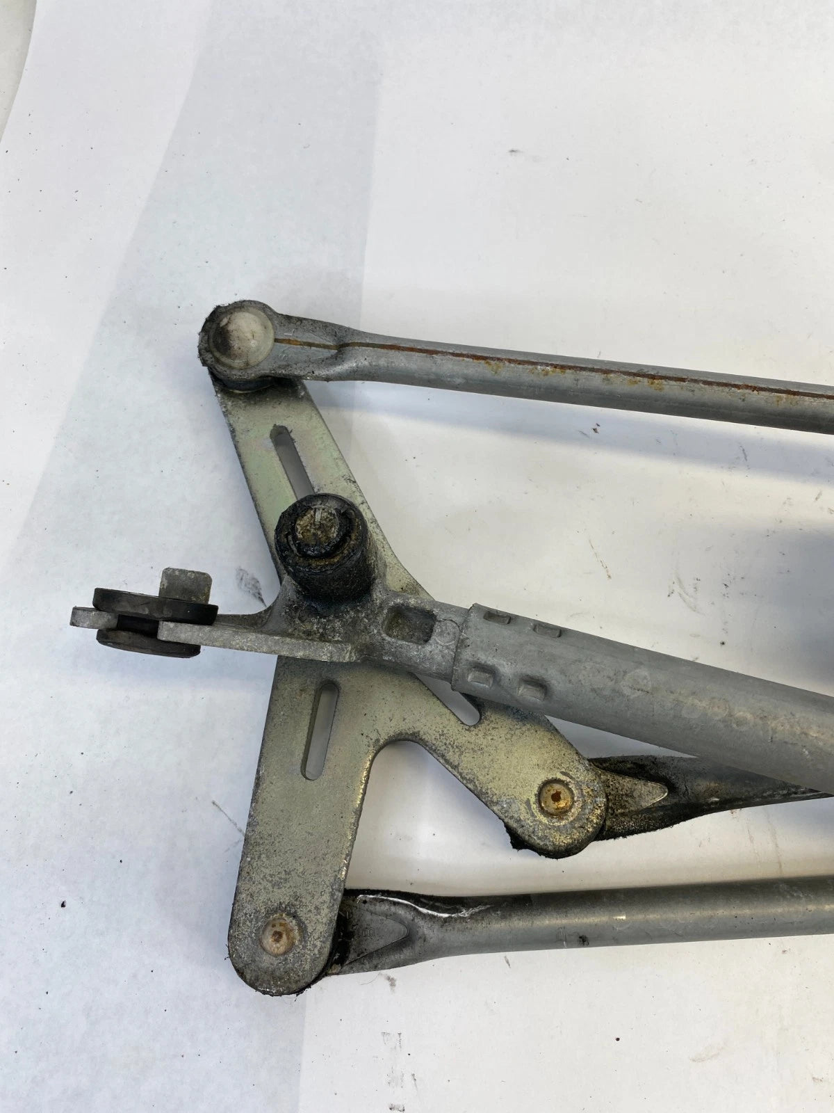 2006-2011 HONDA CIVIC SEDAN FRONT WINDSHIELD WIPER MOTOR W/ LINKAGE OEM