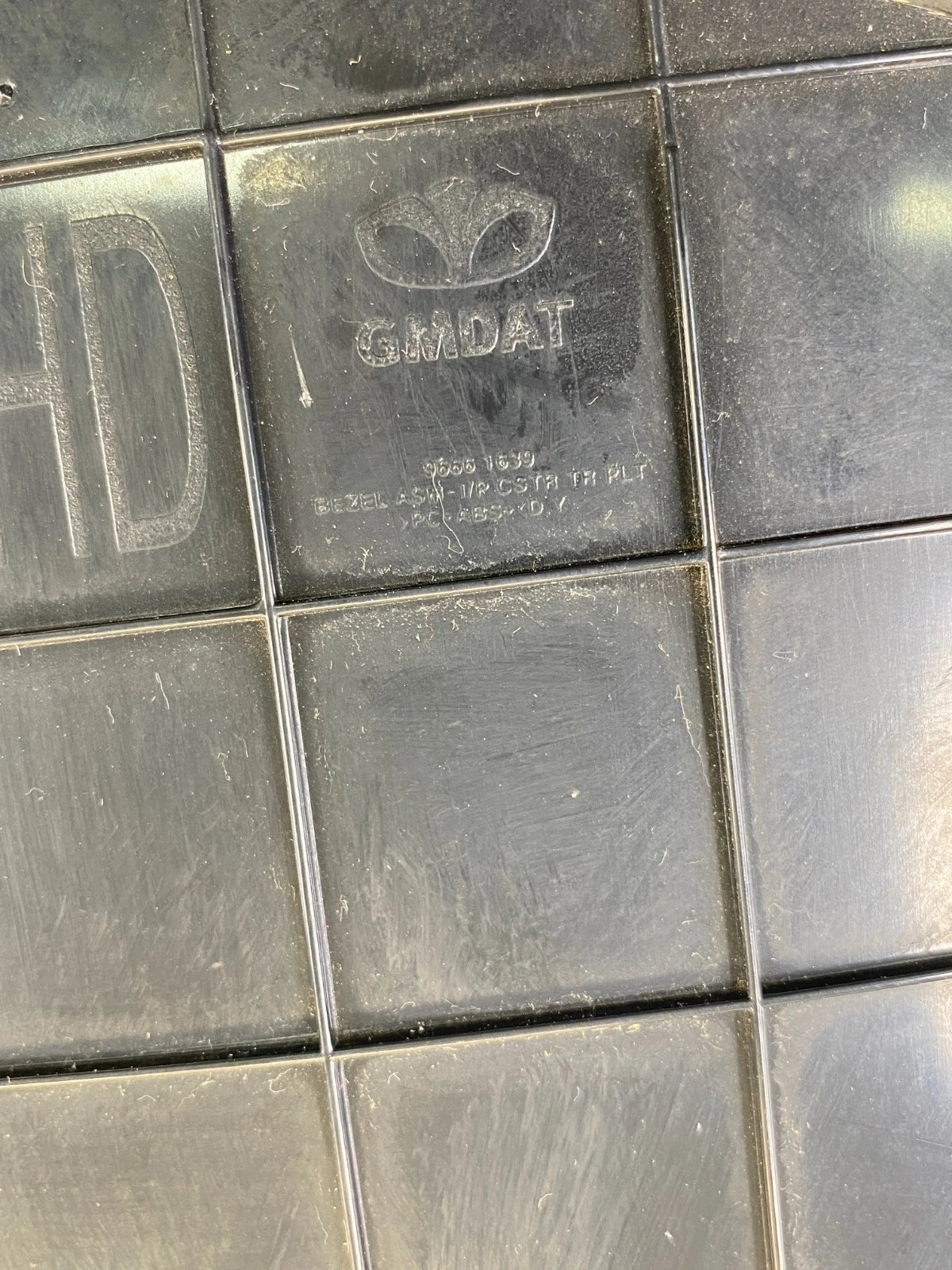 12-15 CHEVY CAPTIVA SPORT STEERING COLUMN INSTRUMENT CLUSTER TRIM BEZEL 96630196