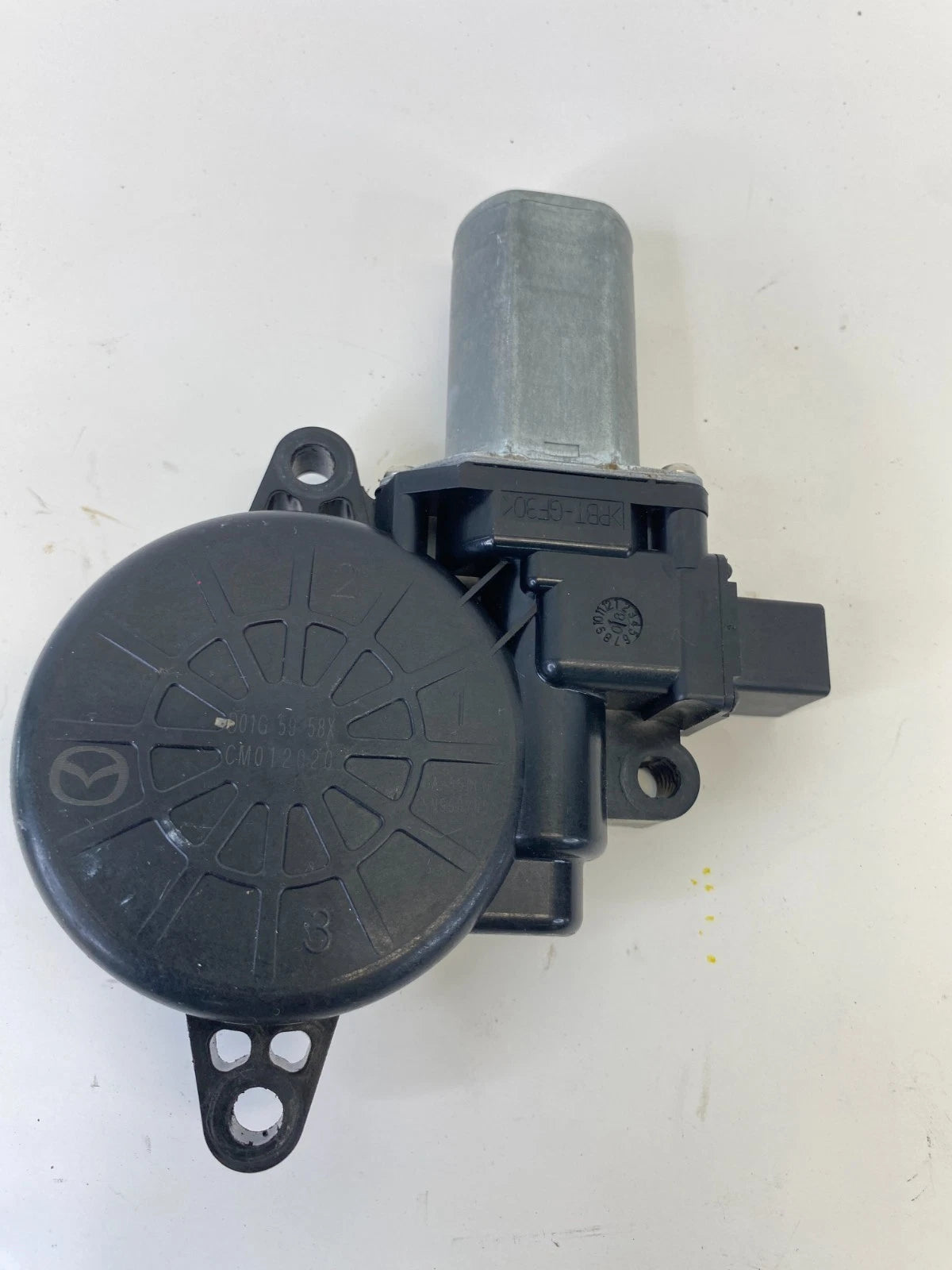 2010-2013 MAZDA 3 REAR LEFT BACK SIDE DOOR POWER WINDOW MOTOR D01G-59-58X OEM