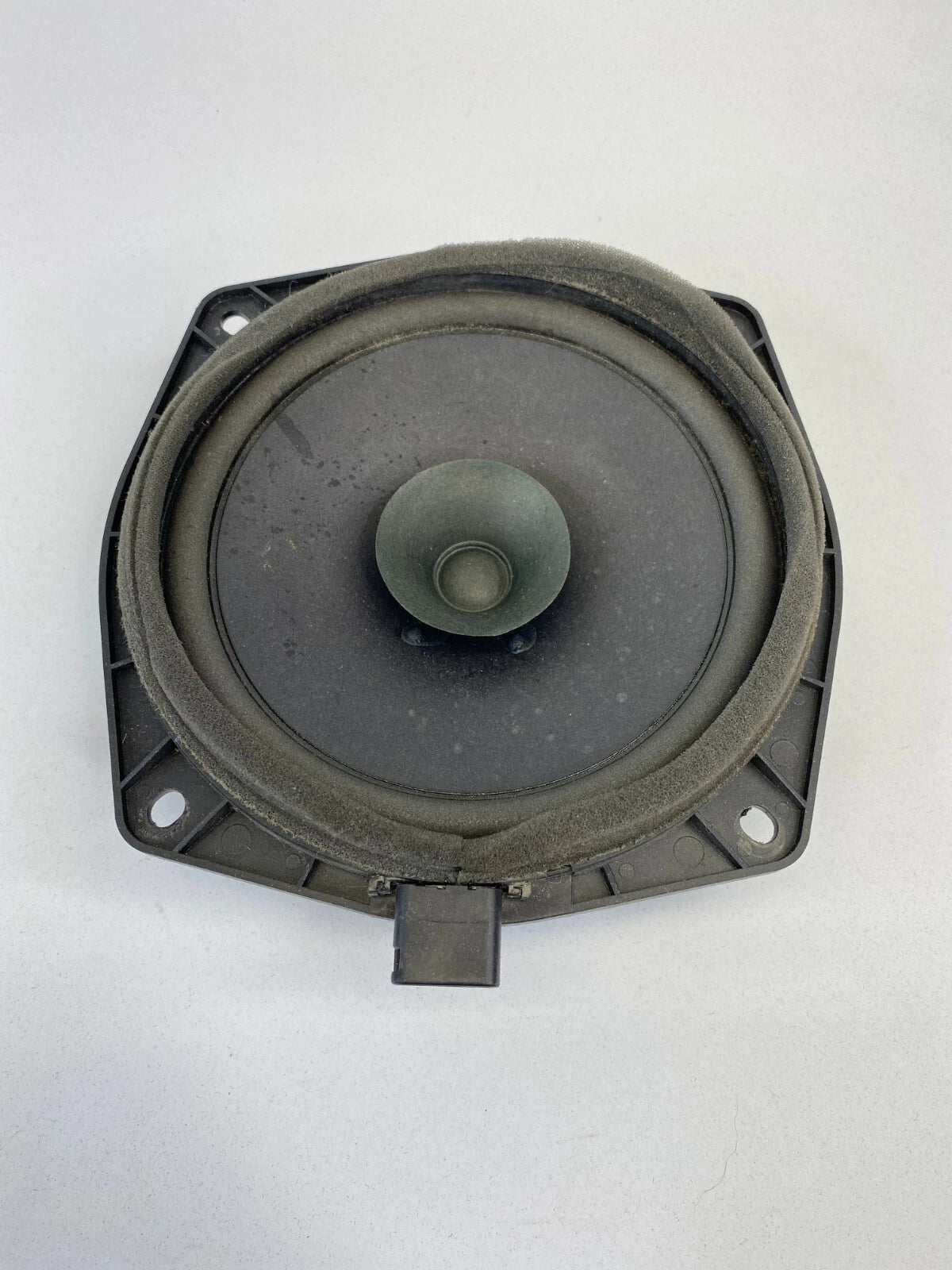 1999-2012 MITSUBISHI GALANT FRONT LEFT DRIVER DOOR AUDIO SPEAKER MR306819 OEM