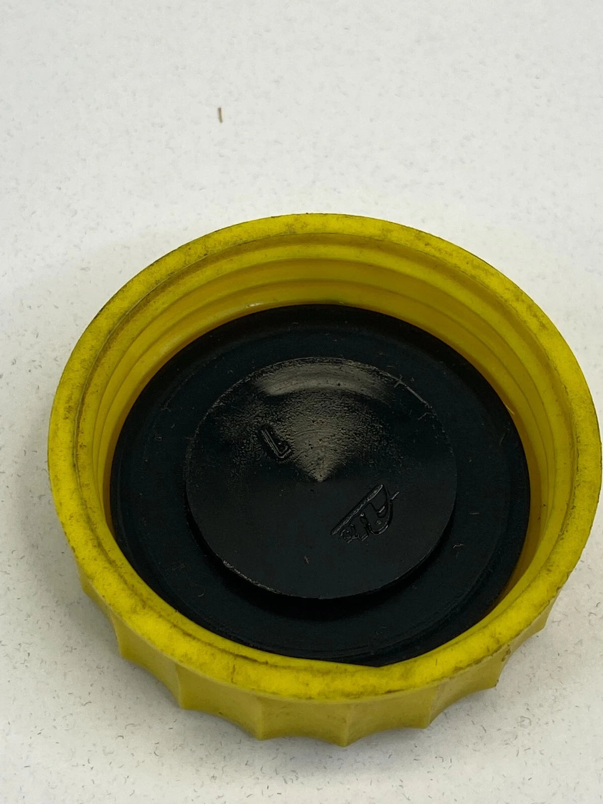 2005-2011 AUDI A6 QUATTRO BRAKE FLUID MASTER CYLINDER CAP RESERVOIR COVER OEM