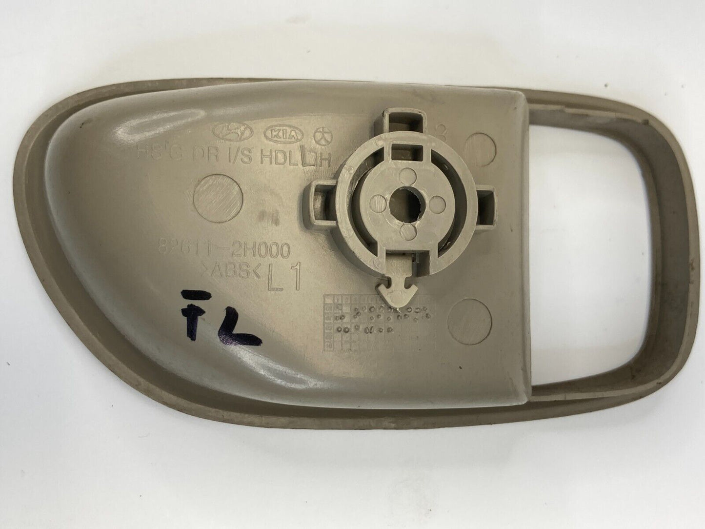 2007-2010 Hyundai Elantra Front Left Side Inner Door Handle Bezel 82611-2H000