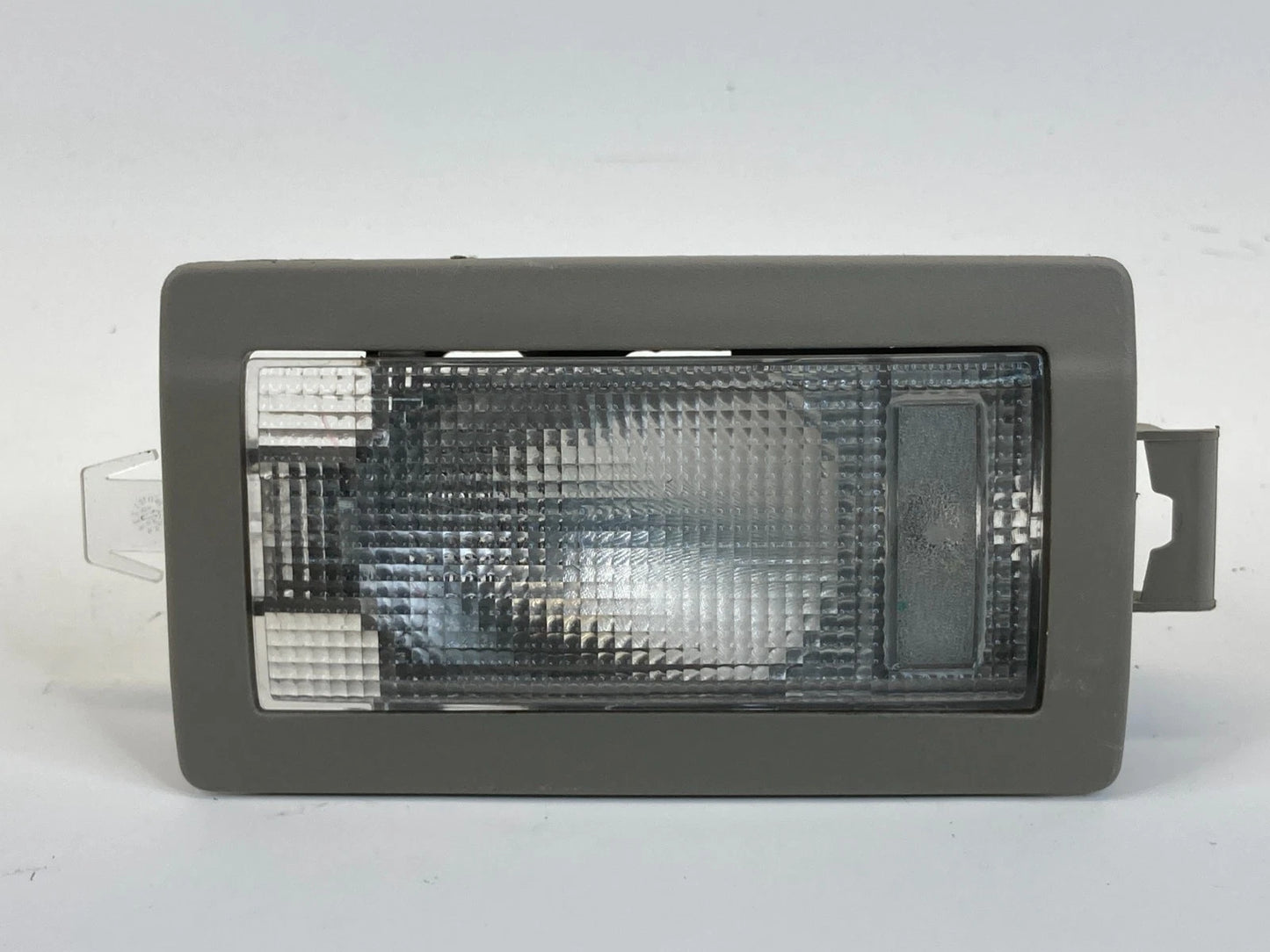 2007-2014 FORD EXPEDITION REAR ROOF UPPER DOME LIGHT LAMP 7L14-13A70-A