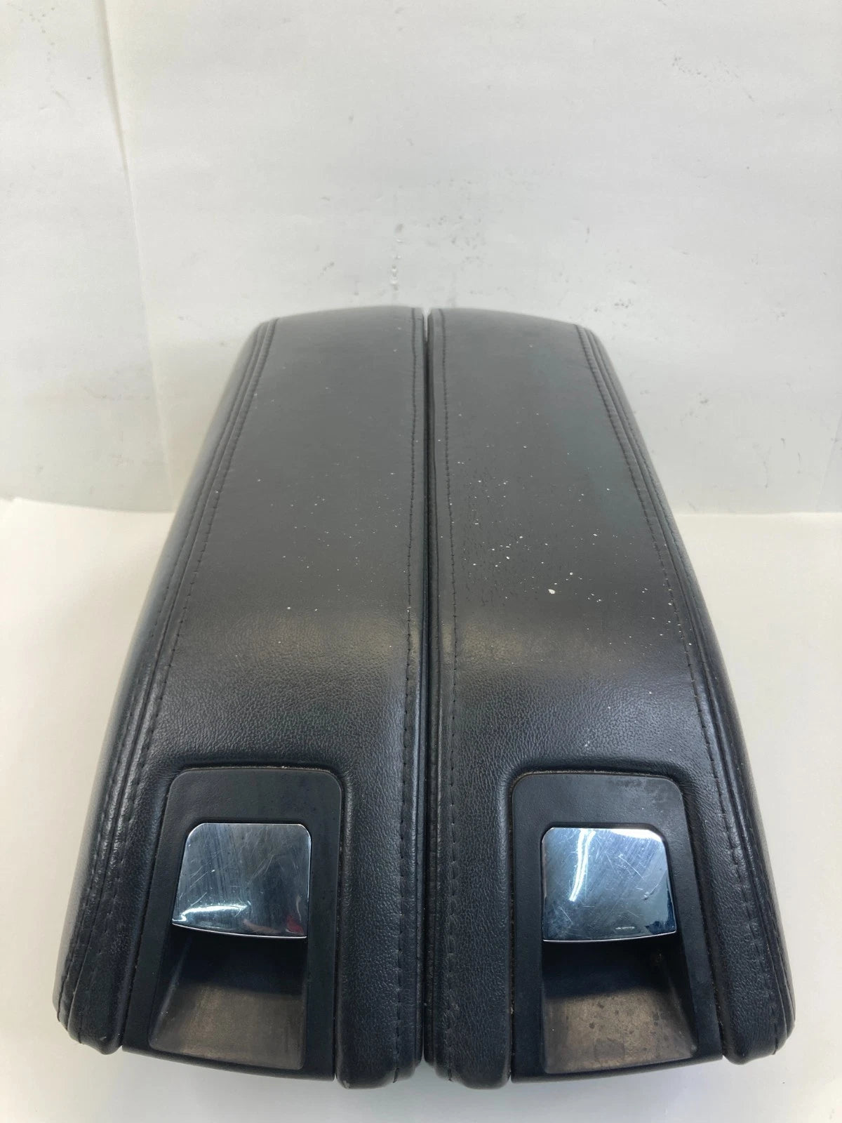 2010-2019 LINCOLN MKT CENTER CONSOLE SLIDING ARMREST ARM REST LID LEATHER BLACK