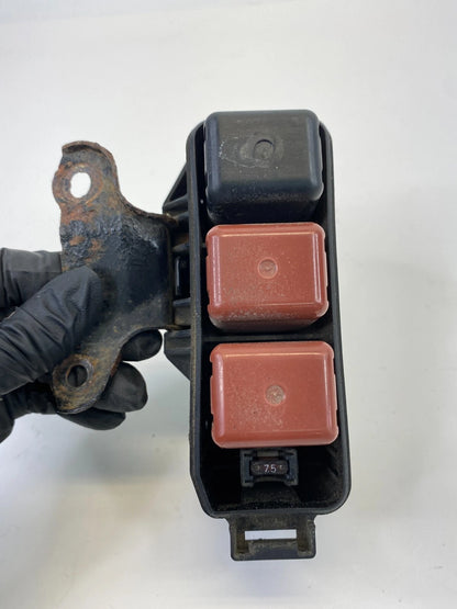 1999-2003 LEXUS RX300 3.0L ENGINE SMALL FUSE BOX RELAY PANEL OEM 9098704002