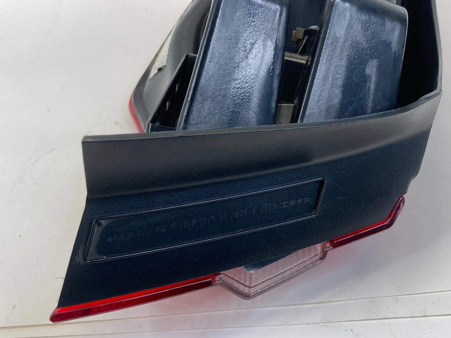 11-14 CHRYSLER 200 CONVERTIBLE REAR RIGHT BACK SIDE TAIL LIGHT TAILLIGHT LAMP