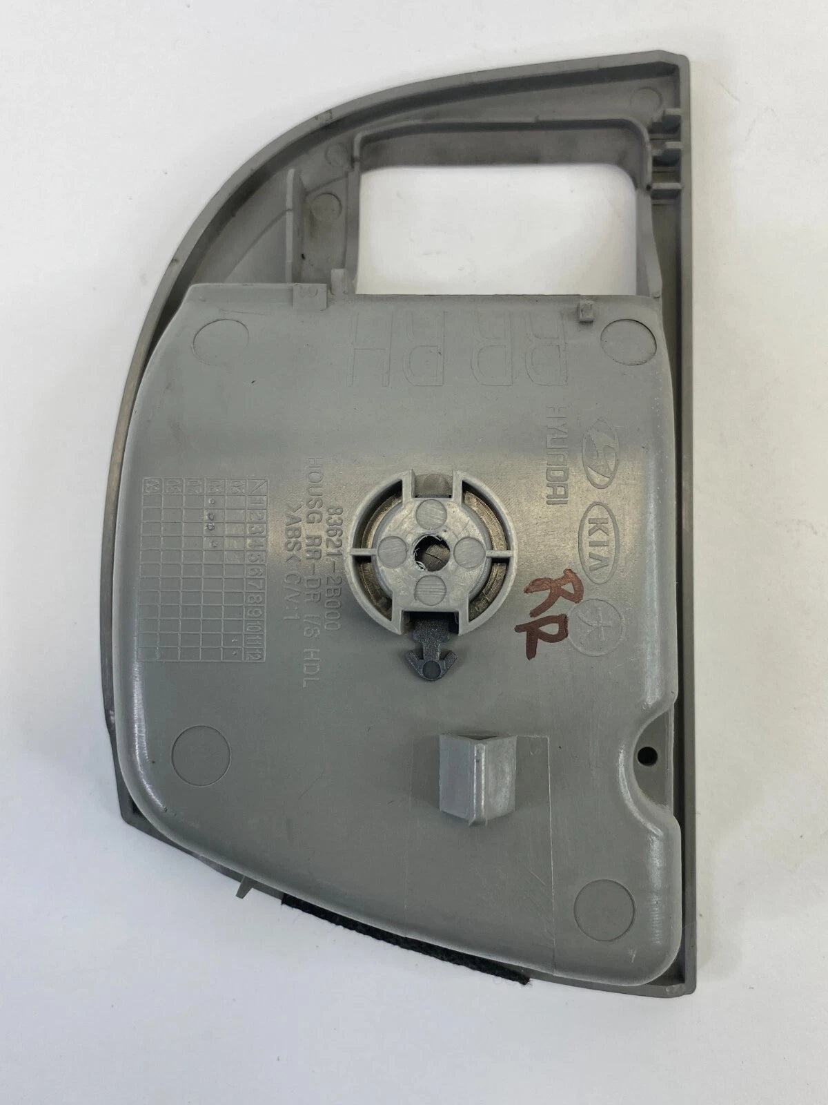 07-09 HYUNDAI SANTA FE REAR RIGHT PASSENGER HANDLE BEZEL COVER TRIM 83621-2B000
