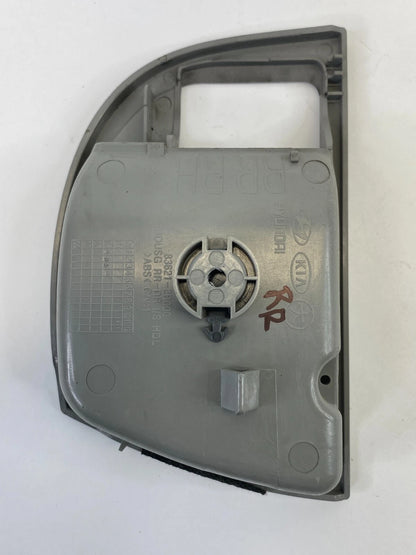 07-09 HYUNDAI SANTA FE REAR RIGHT PASSENGER HANDLE BEZEL COVER TRIM 83621-2B000