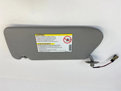 2004-2008 CADILLAC SRX ROOF RIGHT SUNVISOR SUN VISOR SHADE W/ LAMPS ASSEMBLY OEM