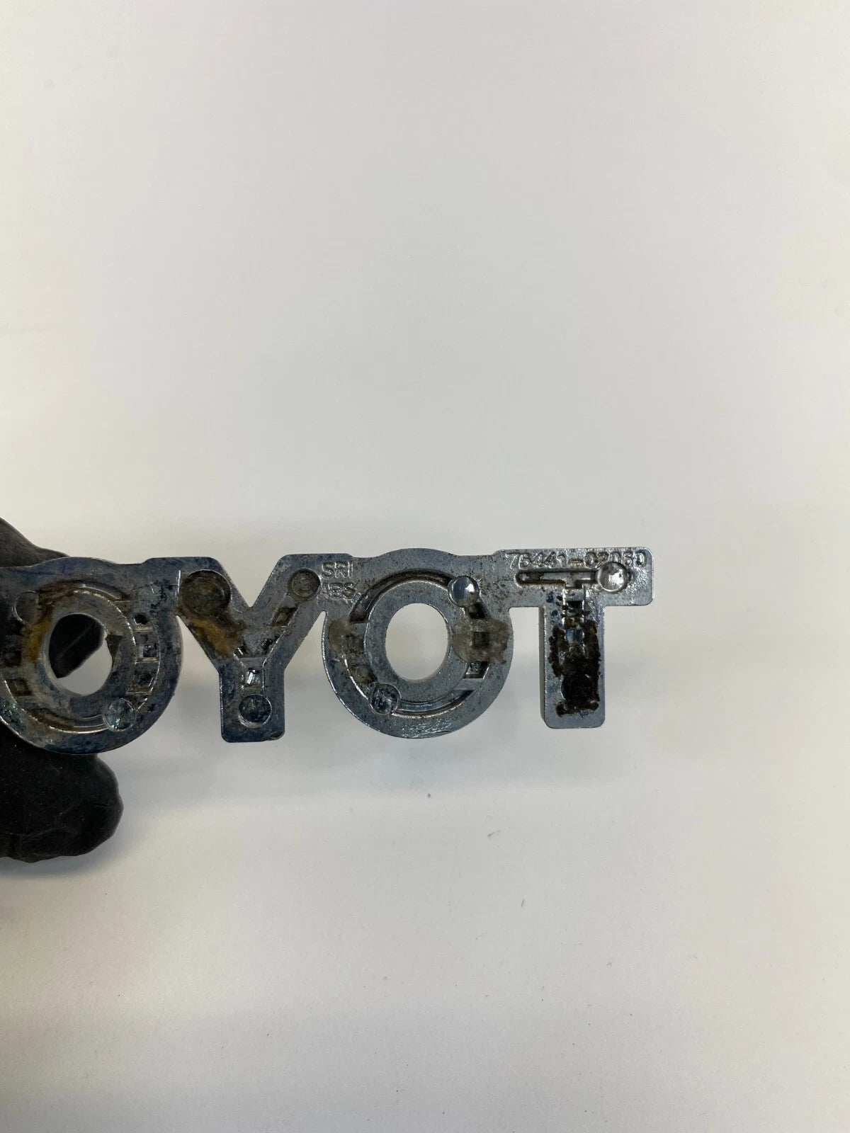 2003-2008 TOYOTA COROLLA TRUNK LID LOGO EMBLEM NAMEPLATE BADGE 75441-02060 OEM