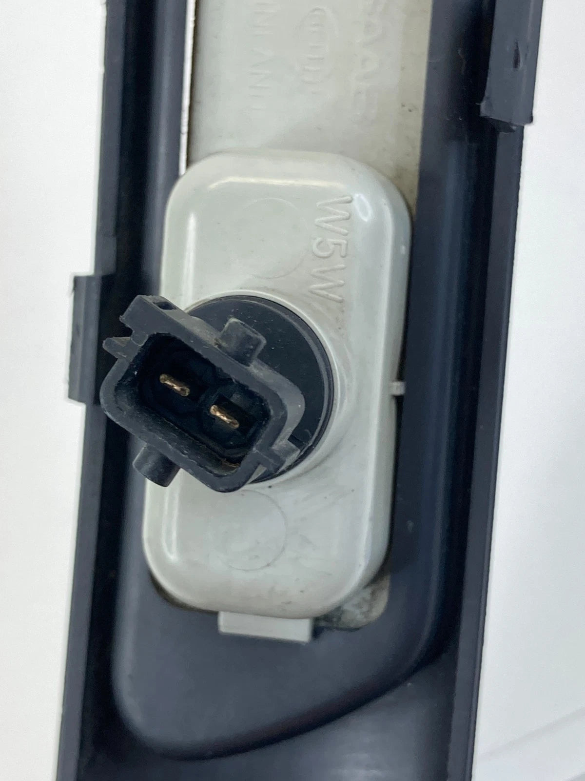 2003-07 Saab 9-3 Front Left Lower Bumper Trim Bezel w/ Side Marker Lamp 12787999