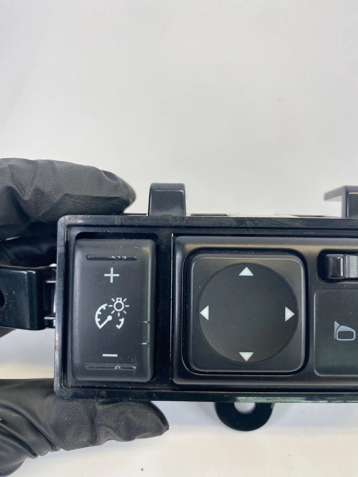 2013-2019 NISSAN SENTRA MIRROR DIMMER TRUNK RELEASE BUTTON SWITCH OEM 684PU3SG0A