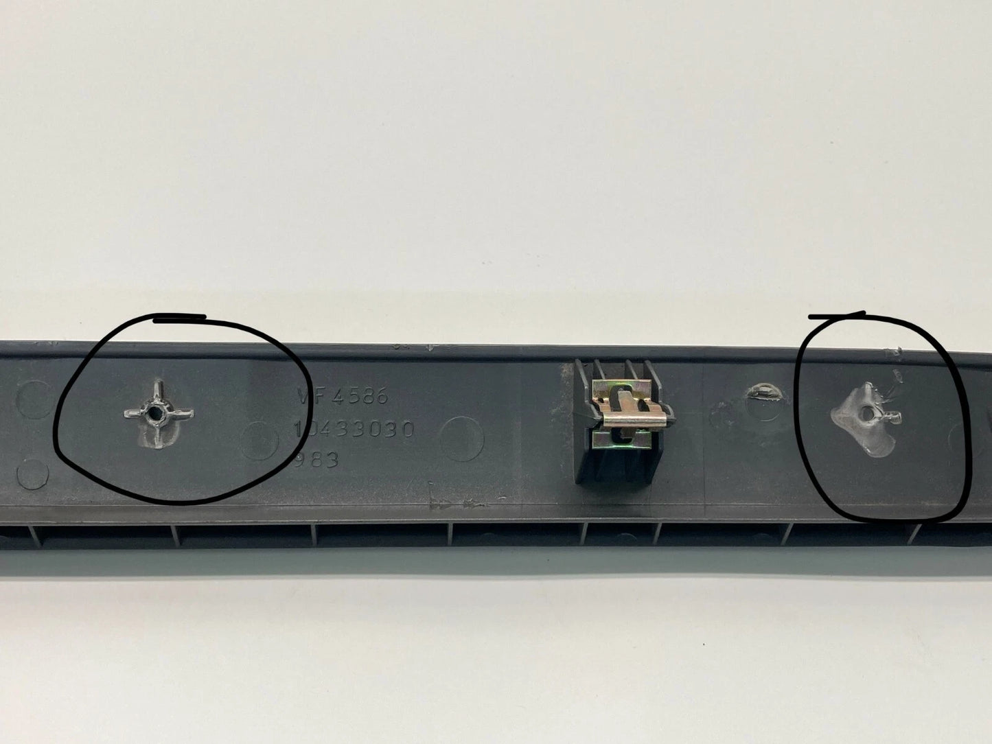 2003-2007 BUICK RENDEZVOUS RIGHT PASSENGER DASH AC BEZEL TRIM 10433030 OEM