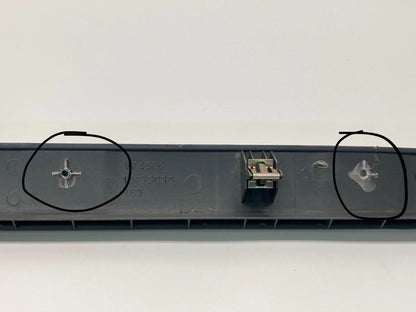 2003-2007 BUICK RENDEZVOUS RIGHT PASSENGER DASH AC BEZEL TRIM 10433030 OEM