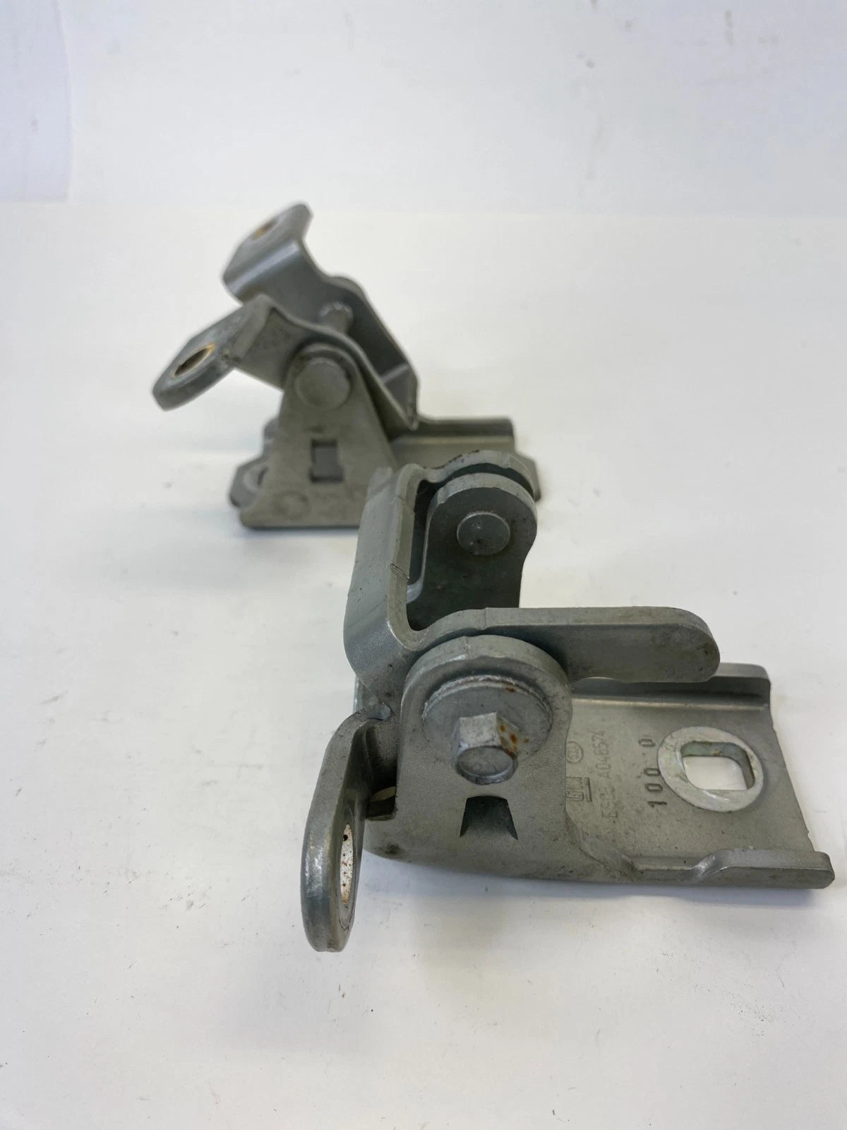 2011-2017 BUICK REGAL FRONT RIGHT SIDE DOOR UPPER & LOWER HINGE SET PAIR OEM